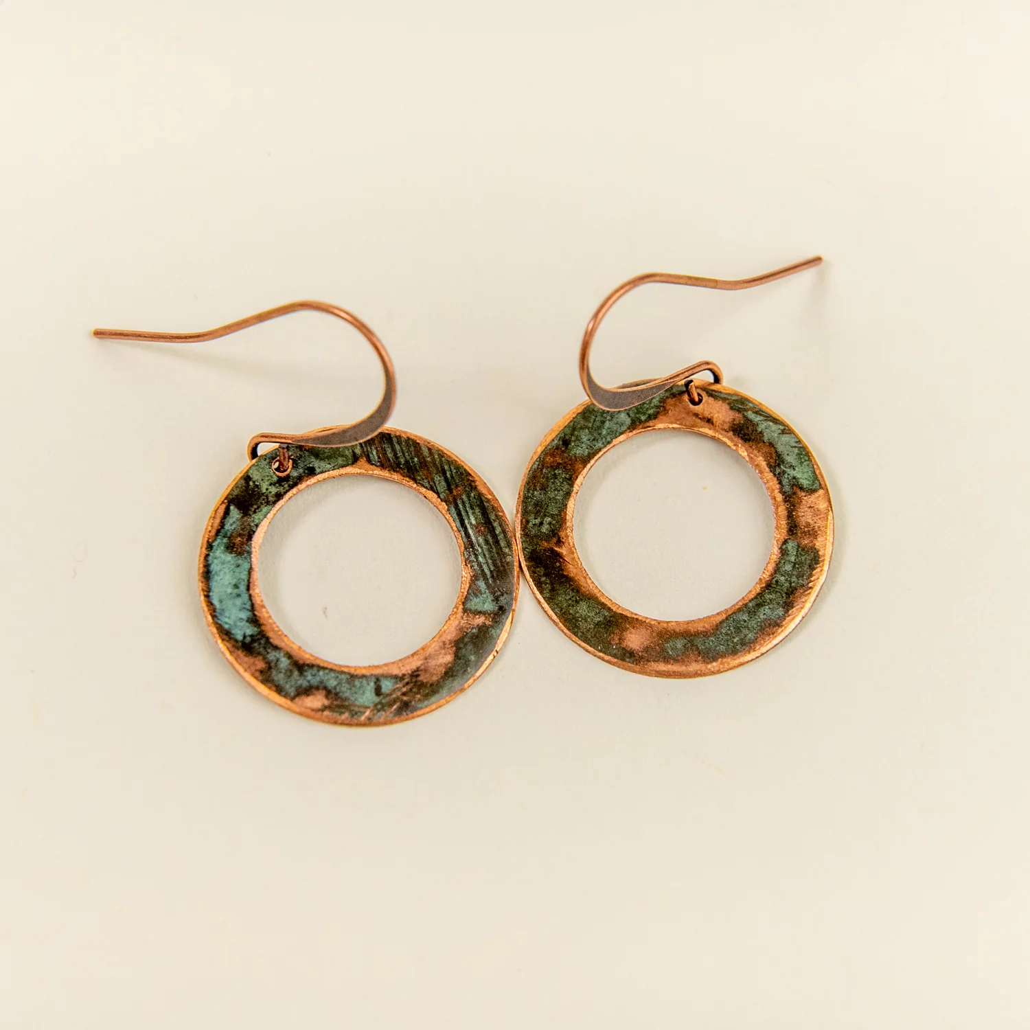3659-the-circle-earrings-1.webp