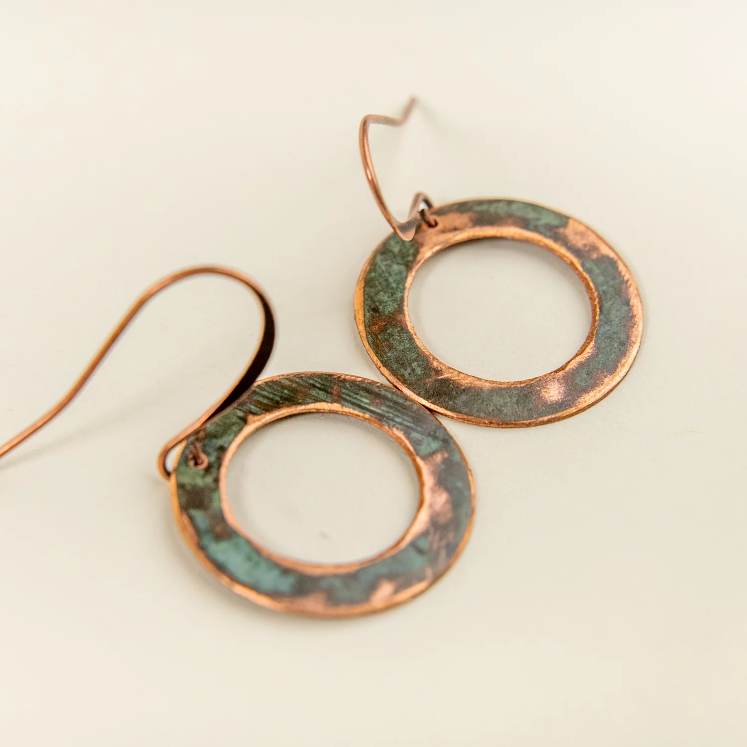 3659-the-circle-earrings-1.webp