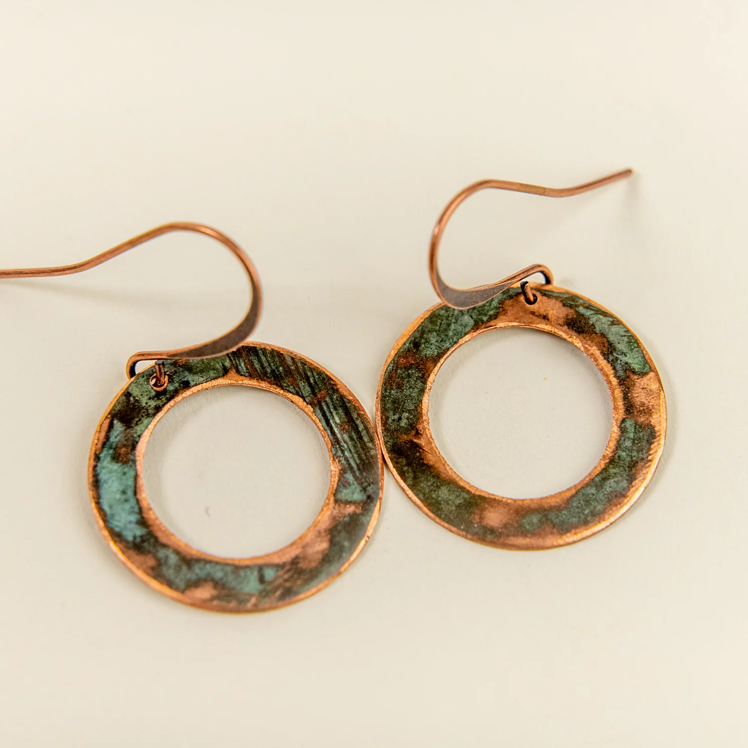 3659-the-circle-earrings-1.webp