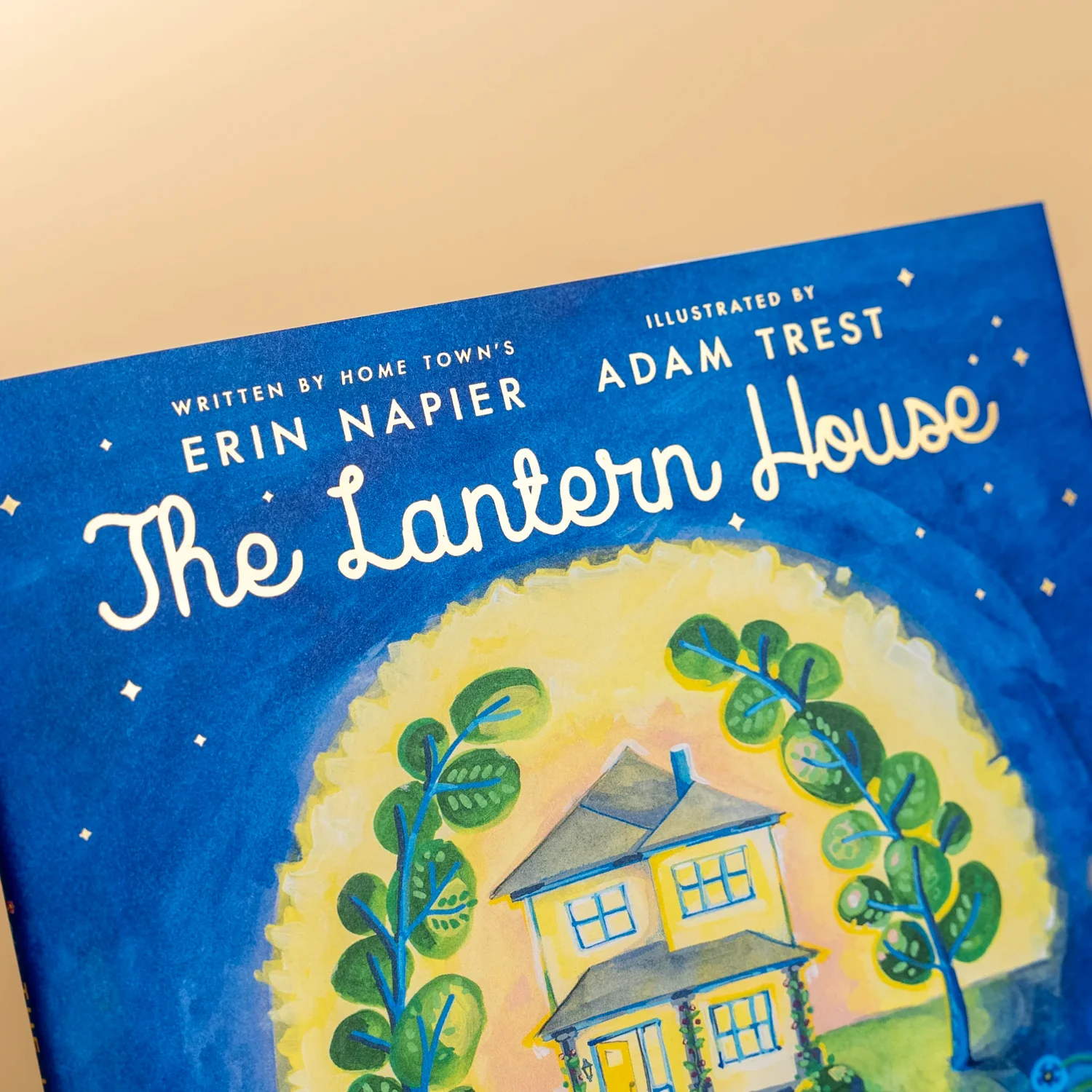 3732-the-lantern-house-by-erin-napier-1.webp
