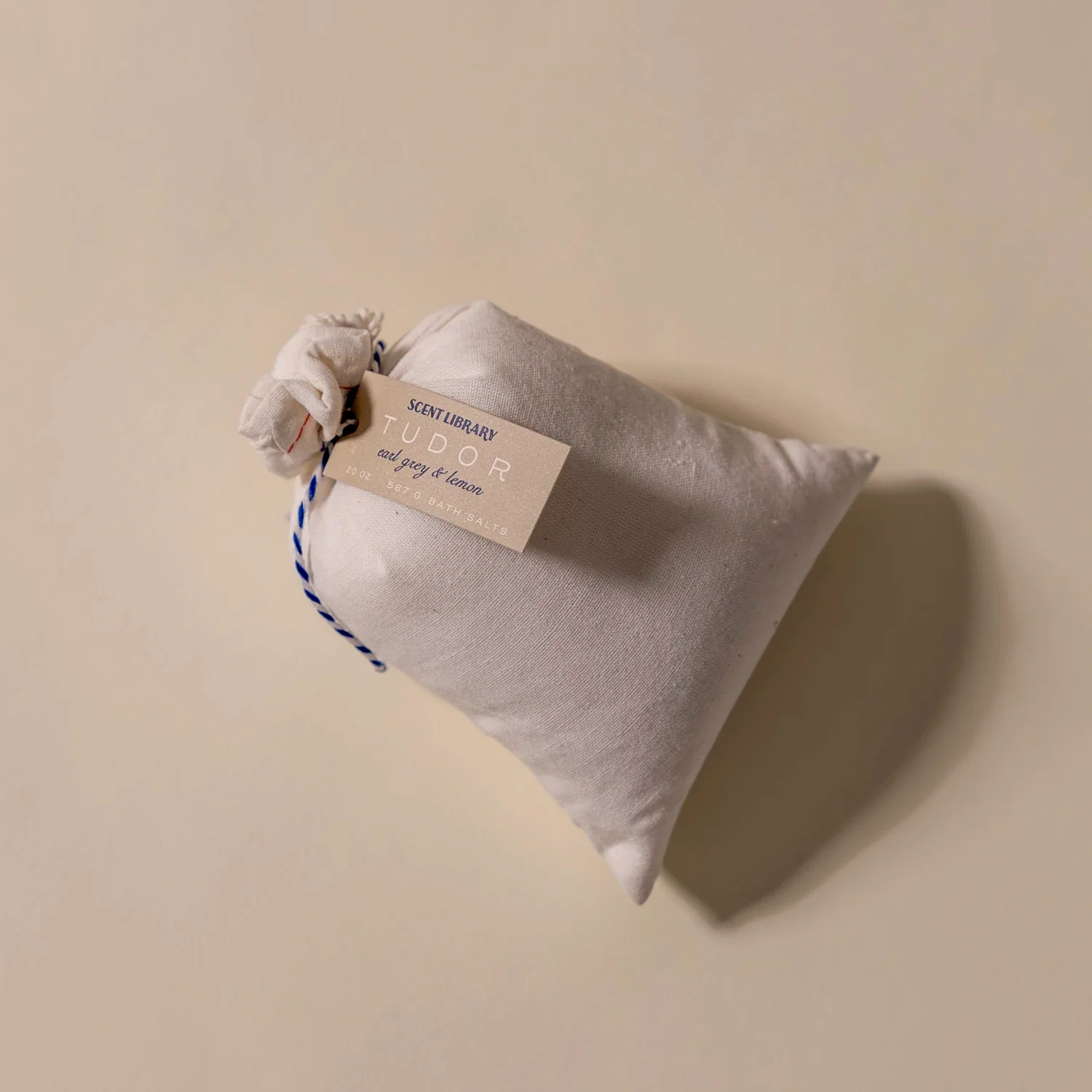 3797-tudor-bath-salt-bag-1.webp
