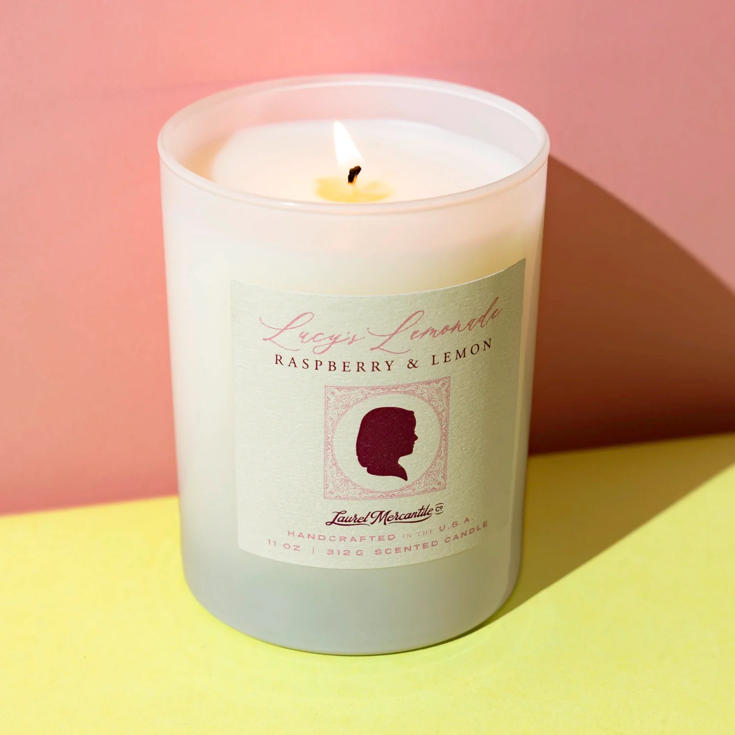 389-lucy-s-lemonade-candle-1.webp