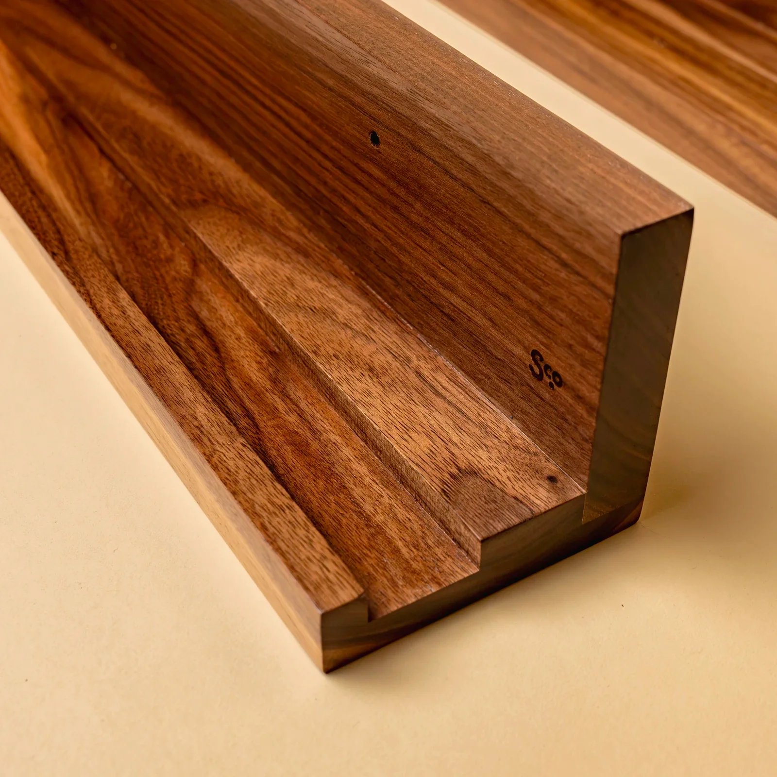 3951-walnut-floating-shelf-1.webp