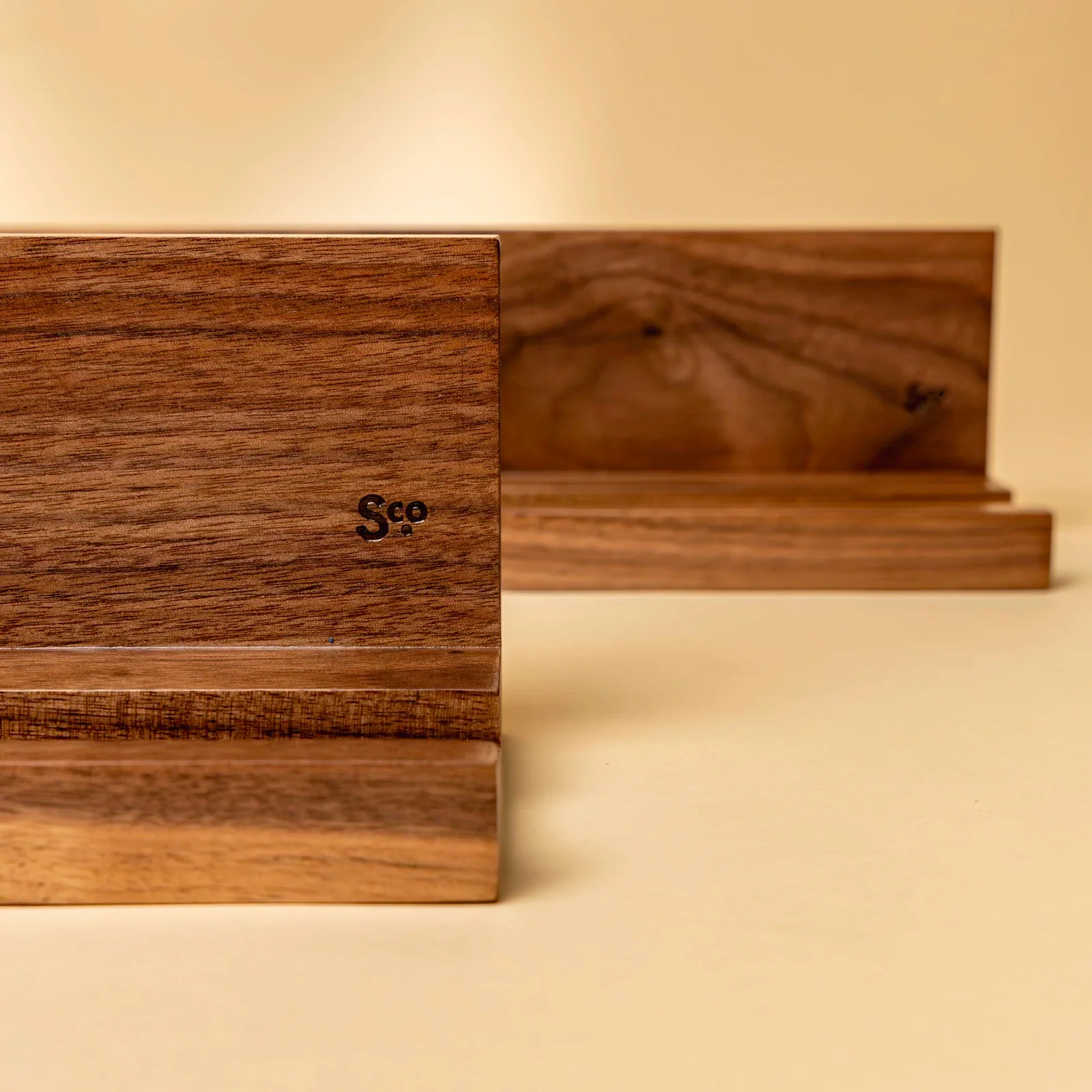3951-walnut-floating-shelf-1.webp