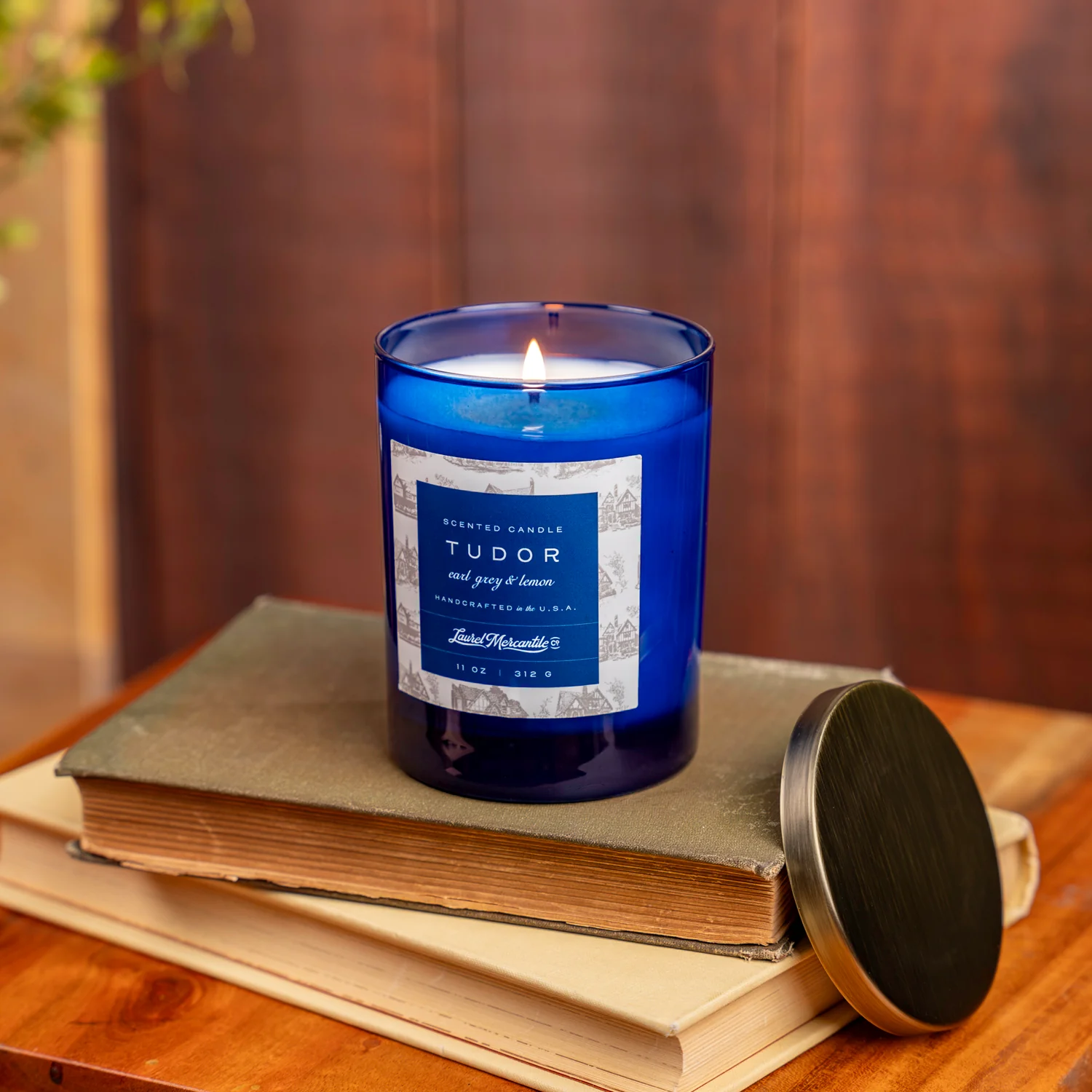 Tudor Candle