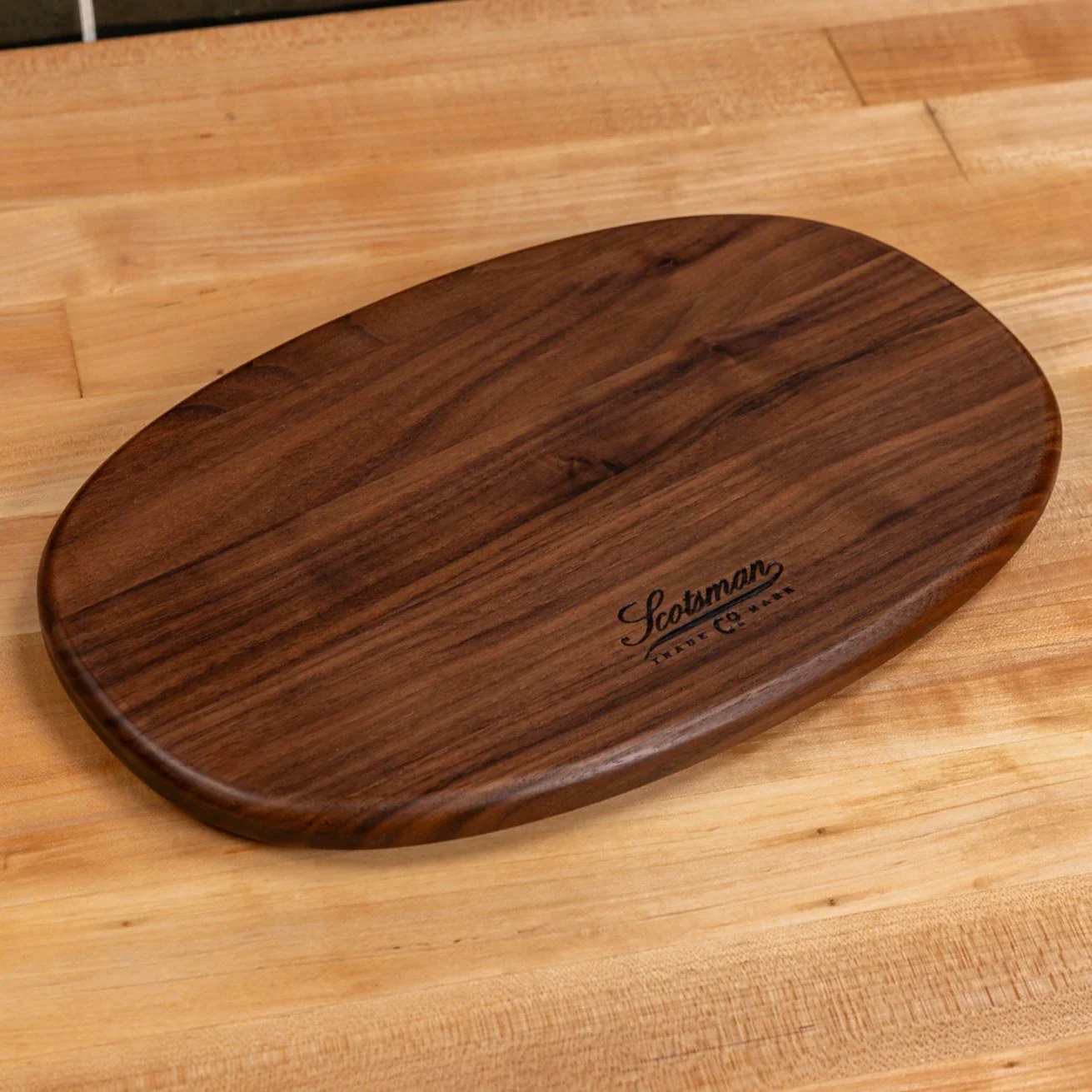 4177-walnut-oval-serving-board-1.webp