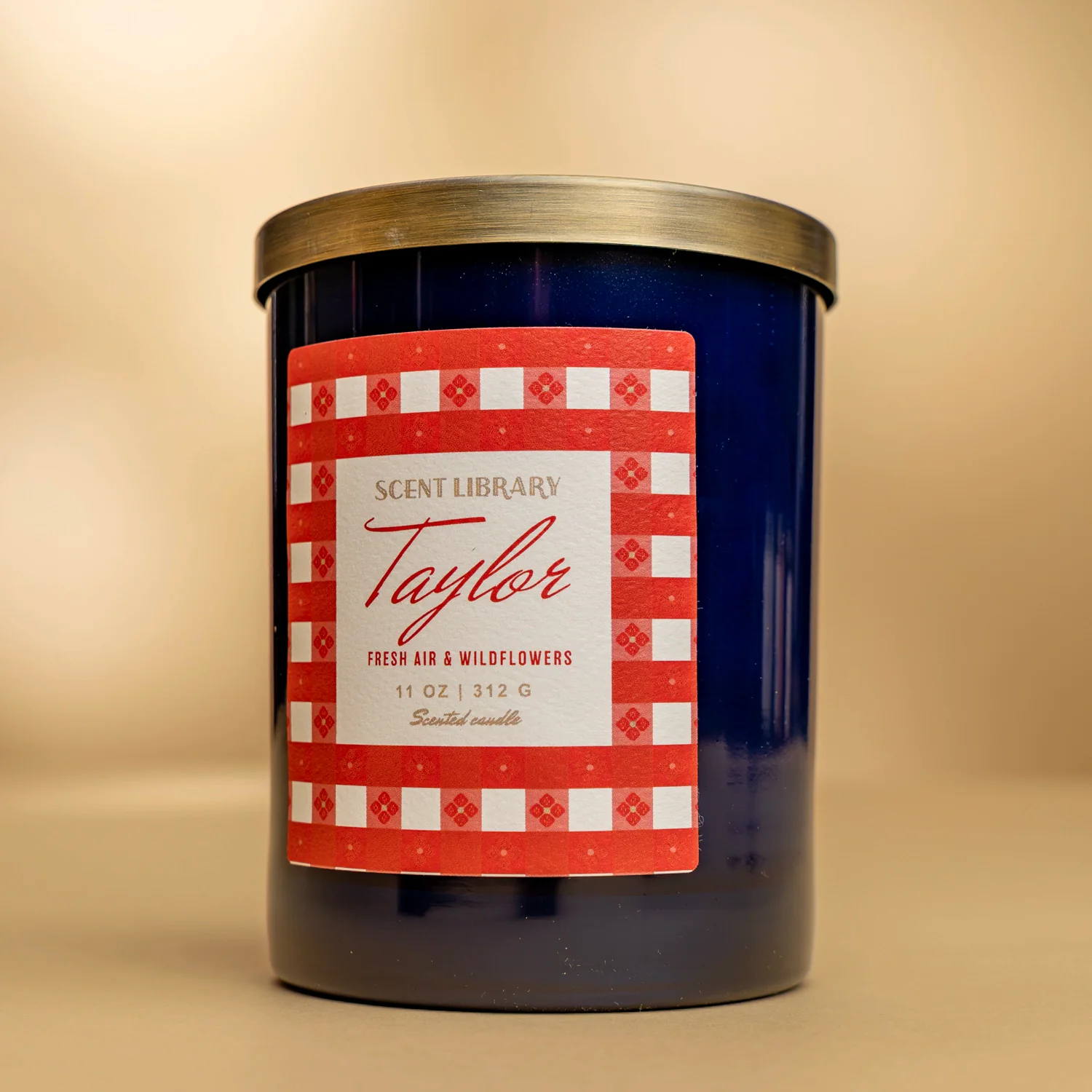 440-taylor-candle-1.webp