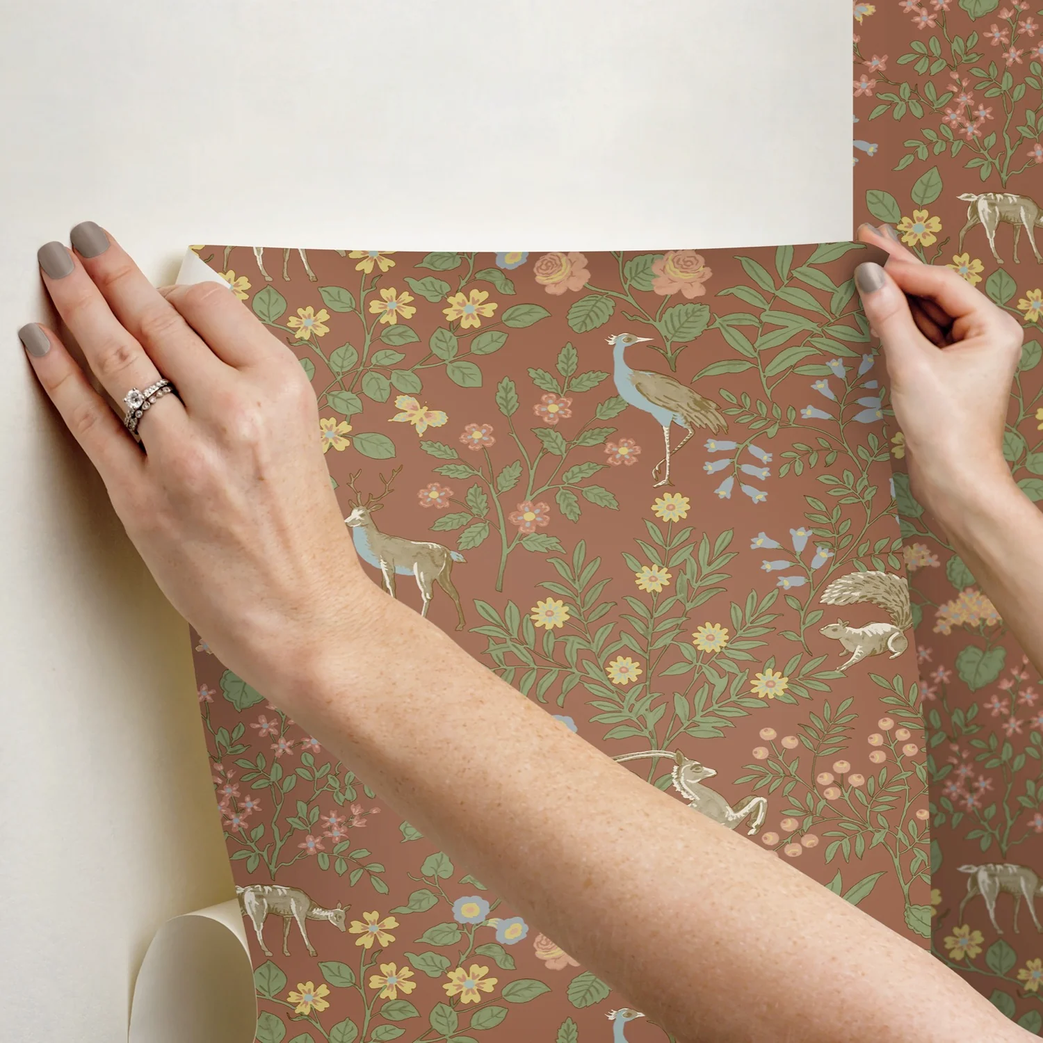 4552-woodland-floral-premium-peel-stick-wallpaper-roll-1.webp
