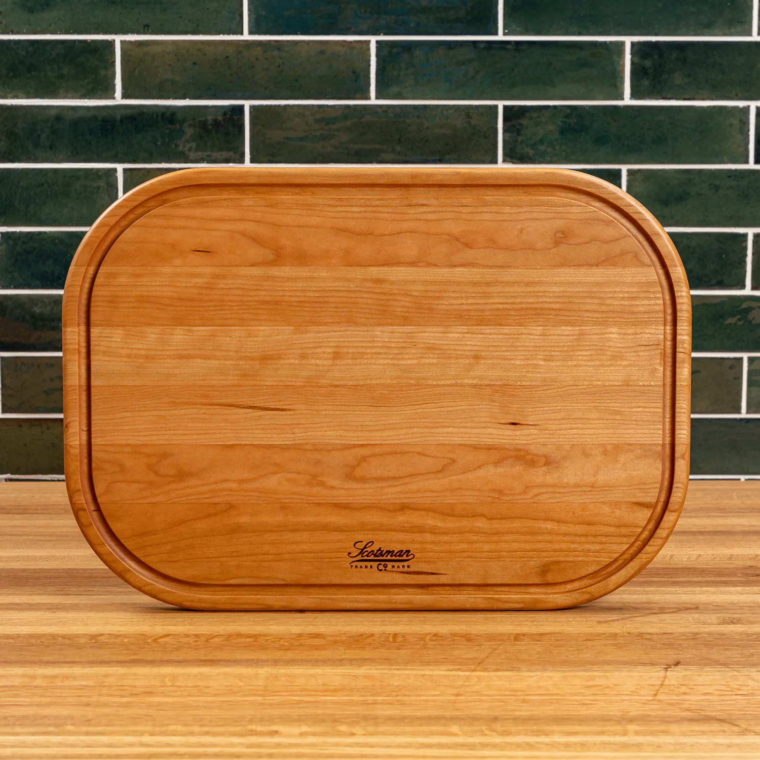524-cherry-rectangle-serving-board-with-juice-groove-1.webp