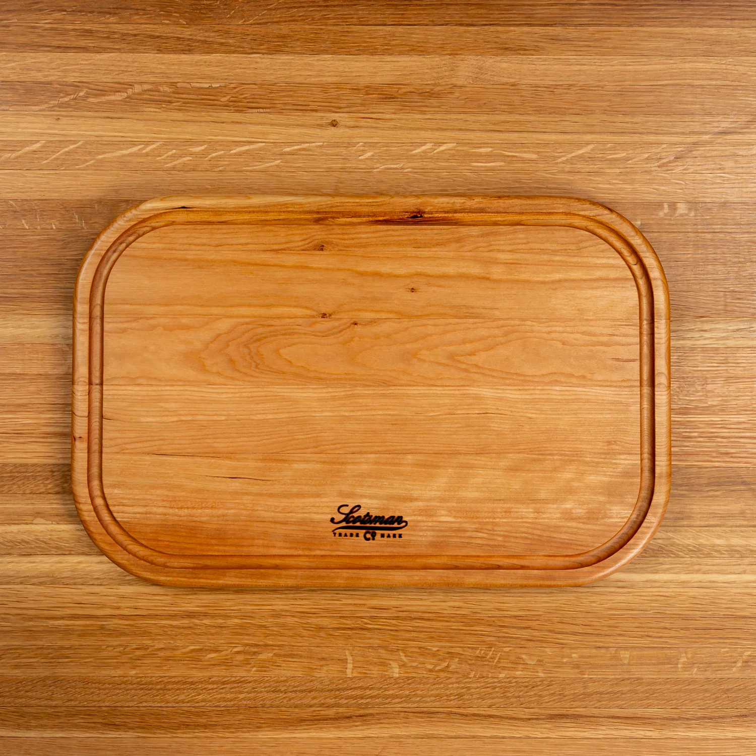 524-cherry-rectangle-serving-board-with-juice-groove-1.webp