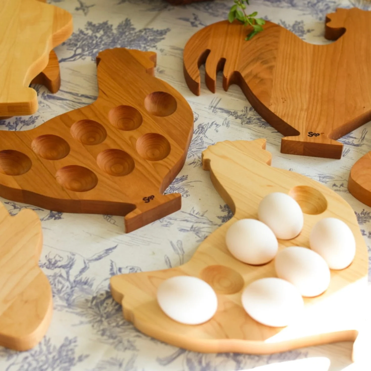 Maple Hen Egg Board
