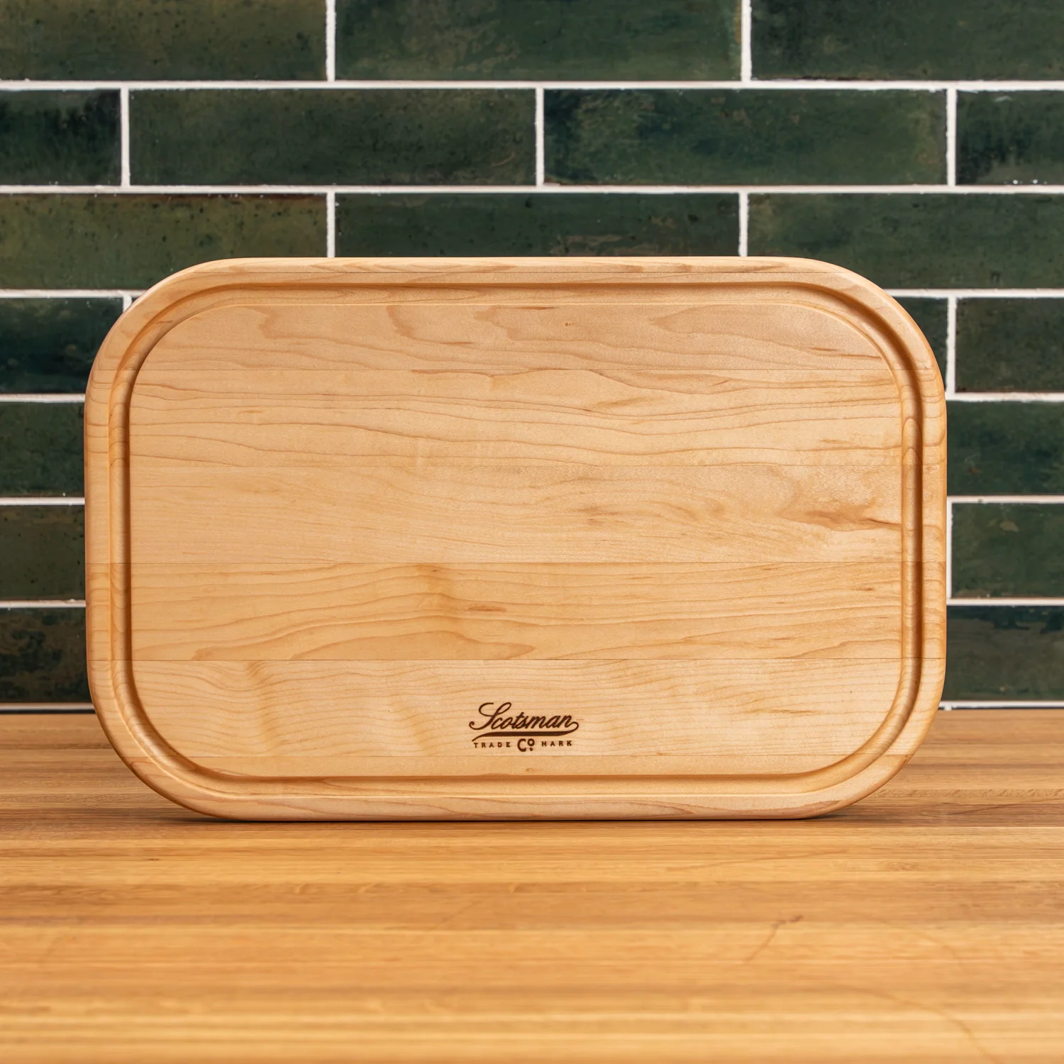 591-maple-rectangle-serving-board-with-juice-groove-1.webp