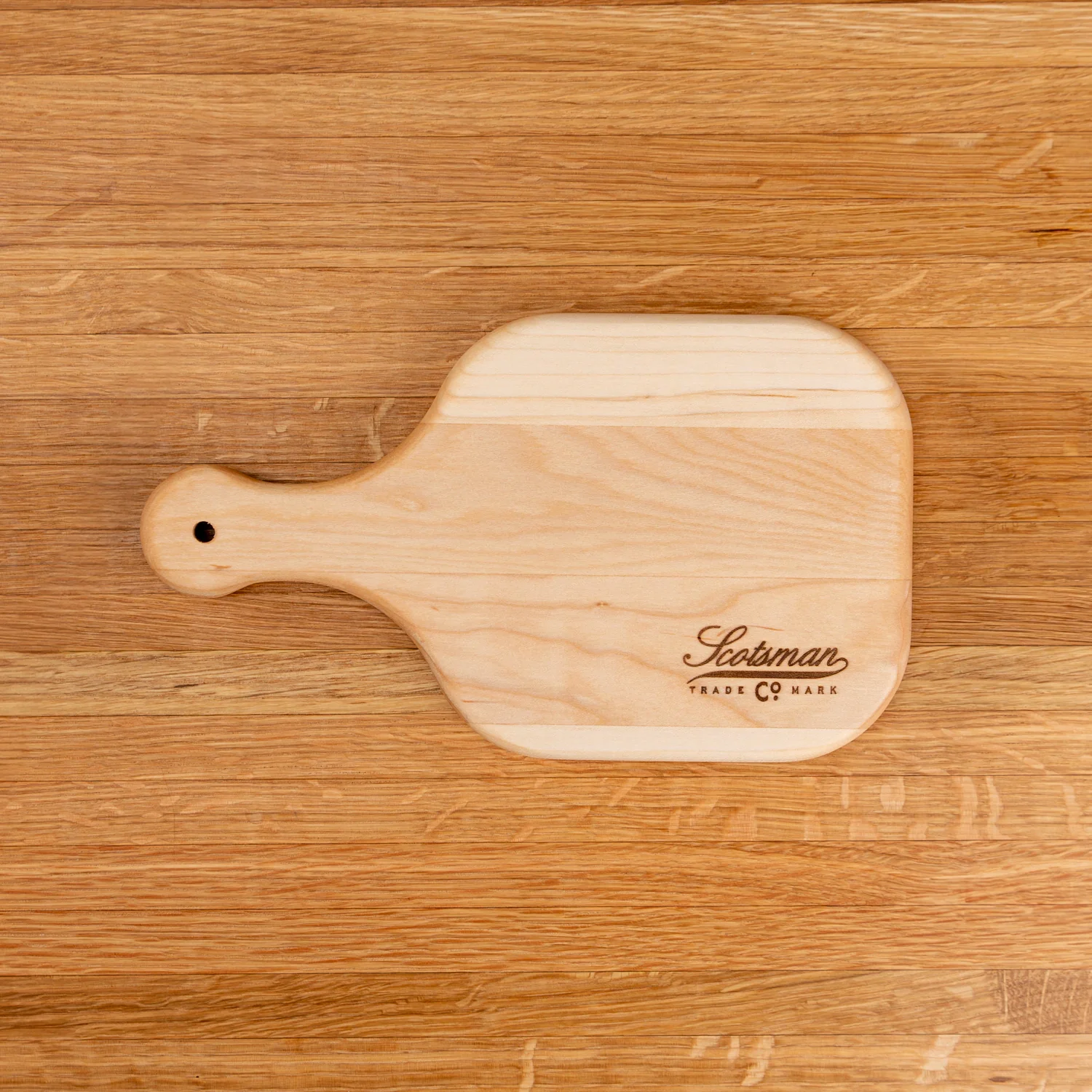 599-maple-square-cheese-board-1.webp