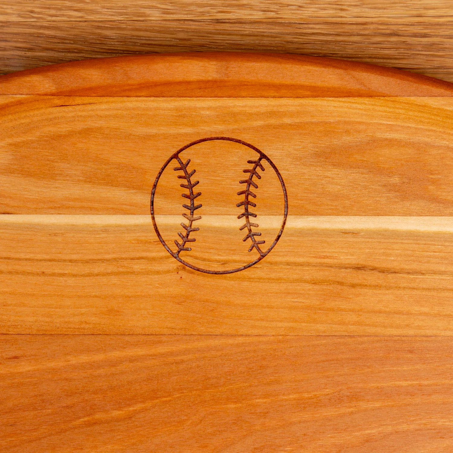 632-special-edition-cherry-oval-carving-board-1.webp