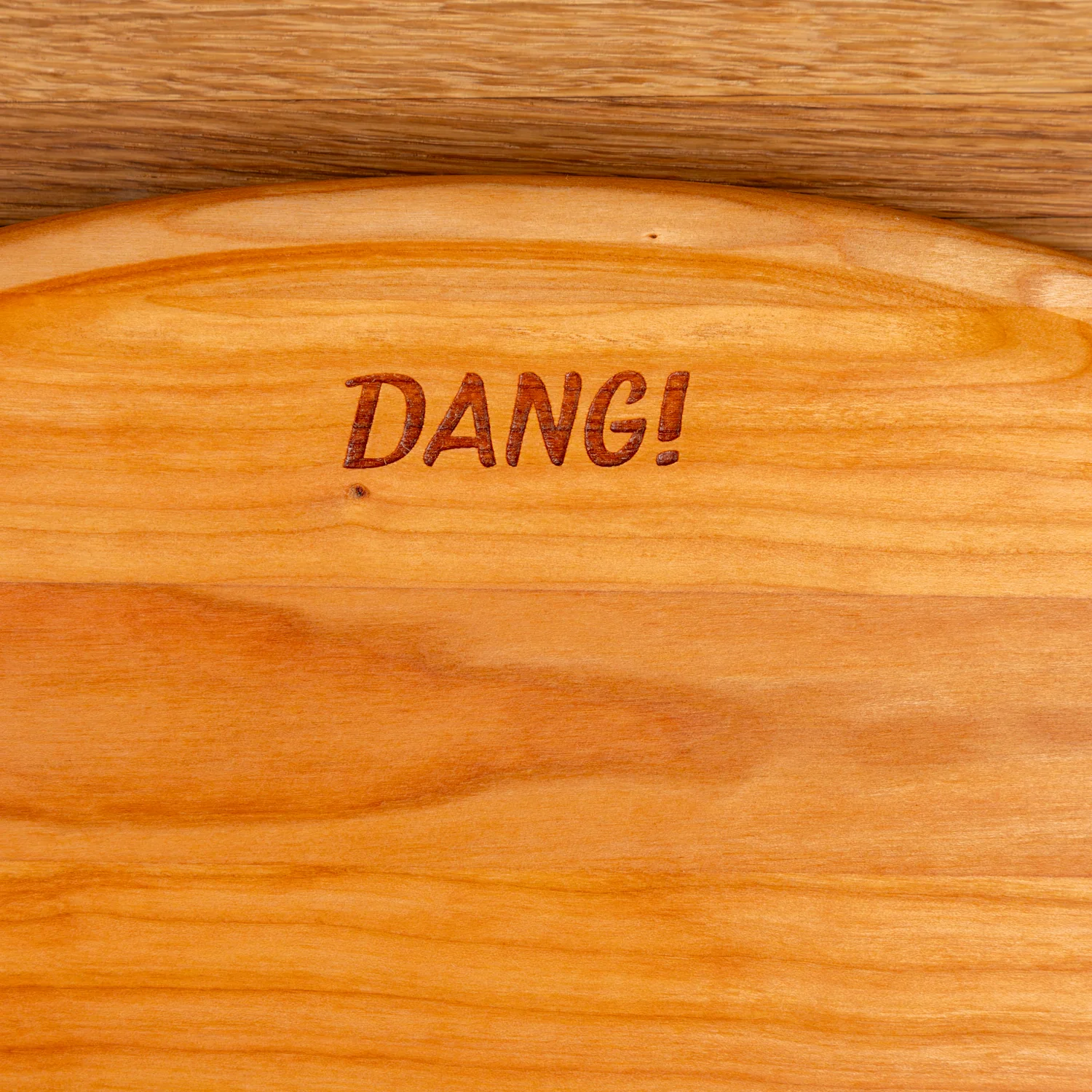 632-special-edition-cherry-oval-carving-board-1.webp