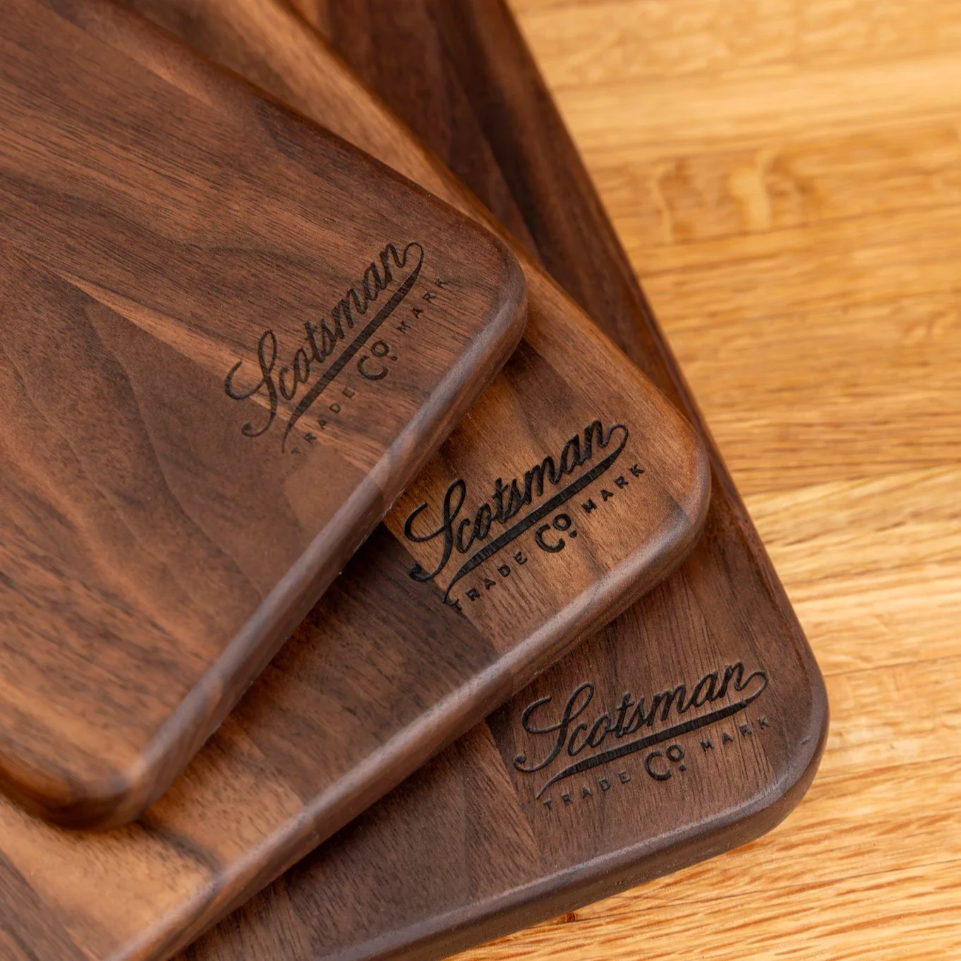 639-walnut-arched-cheese-board-1.webp