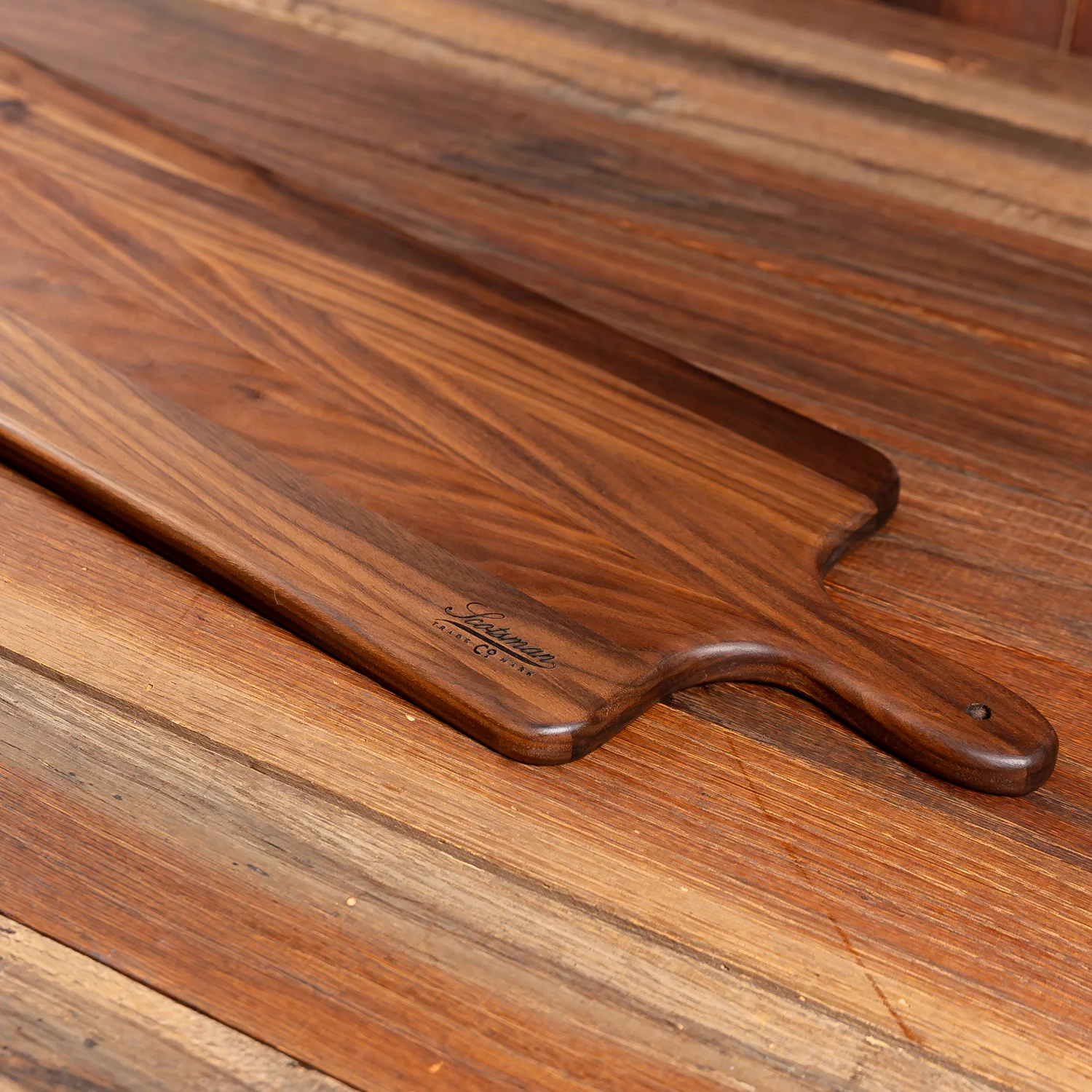 643-walnut-bread-board-1.webp