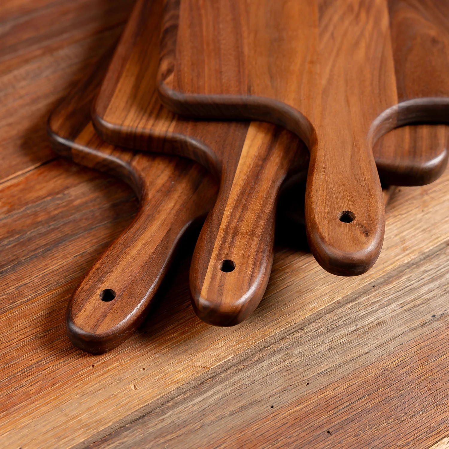 643-walnut-bread-board-1.webp