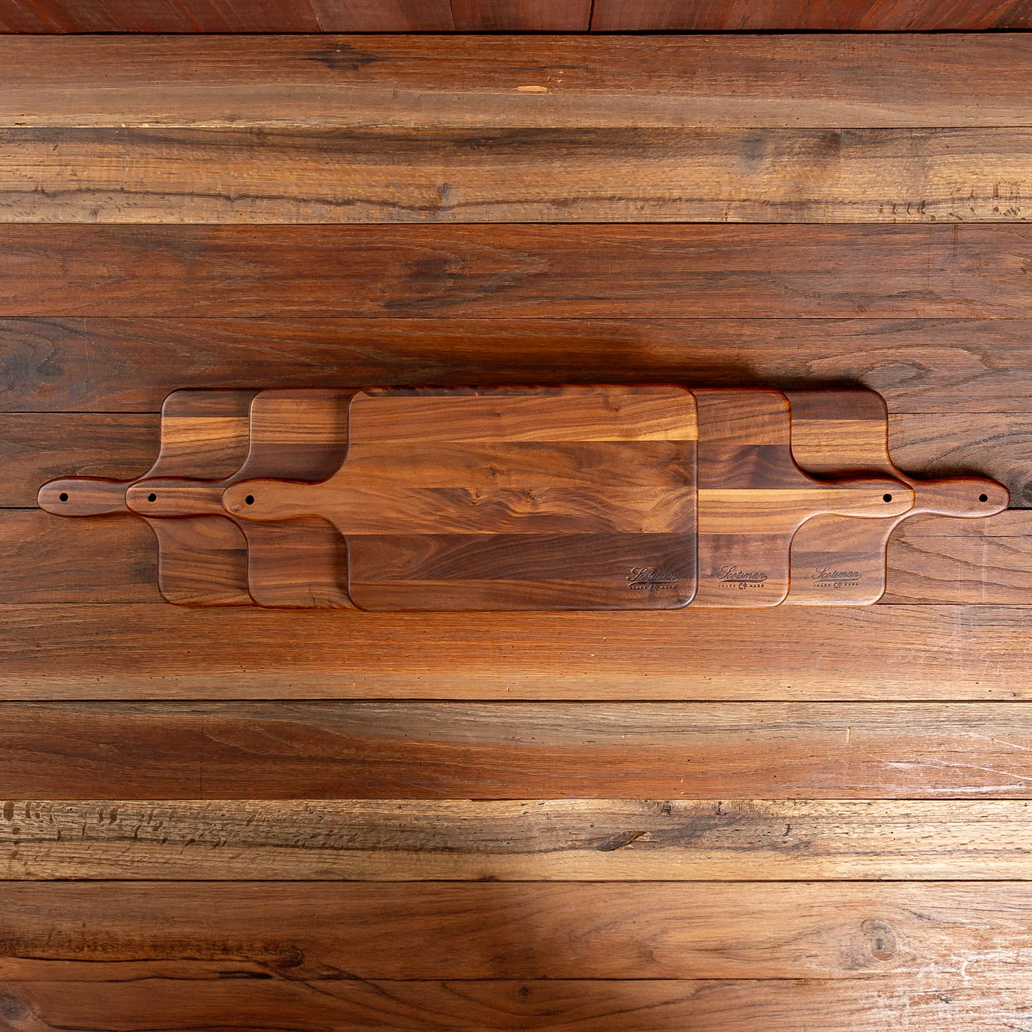 643-walnut-bread-board-1.webp