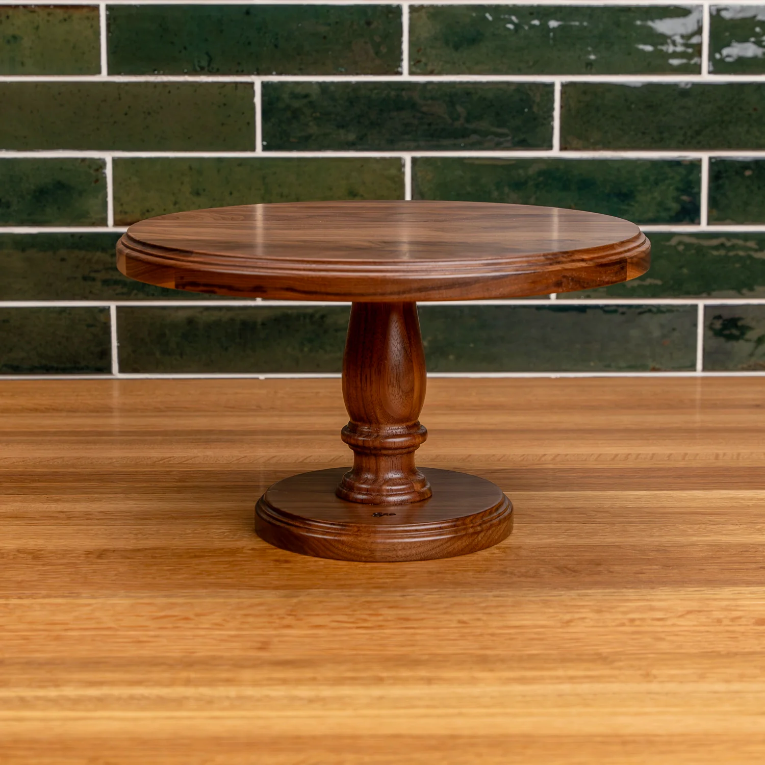 647-walnut-cake-stand-1.webp