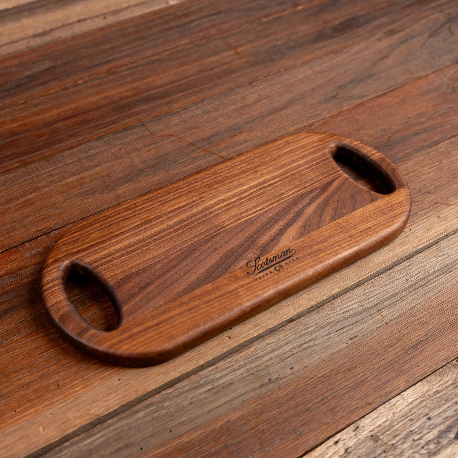 666-walnut-oval-cheese-board-1.webp