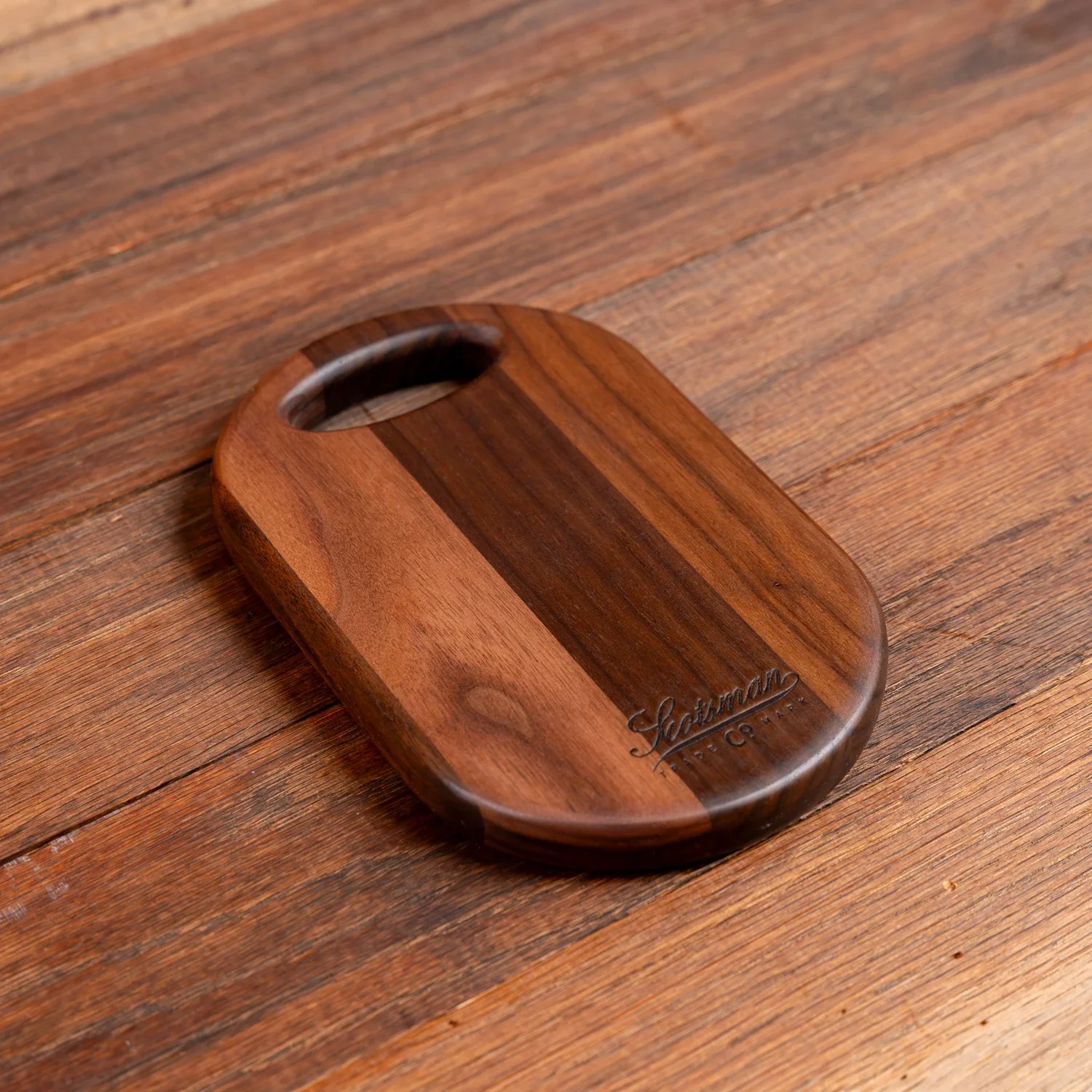 666-walnut-oval-cheese-board-1.webp