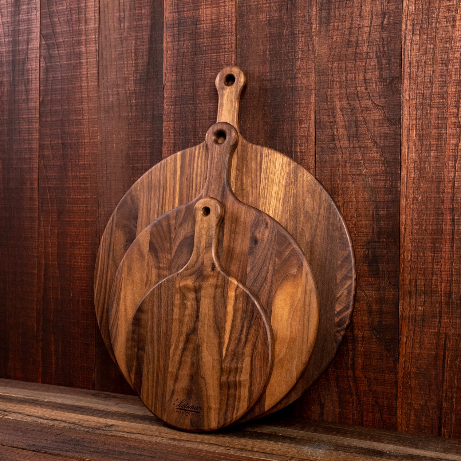 674-walnut-pizza-board-1.jpg
