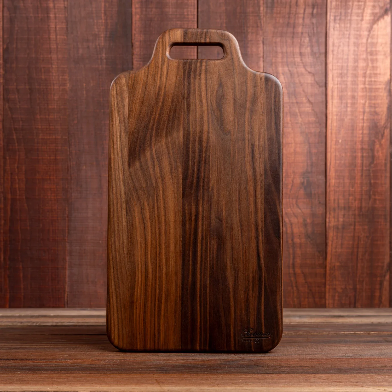 678-walnut-rectangle-cheese-board-1.webp