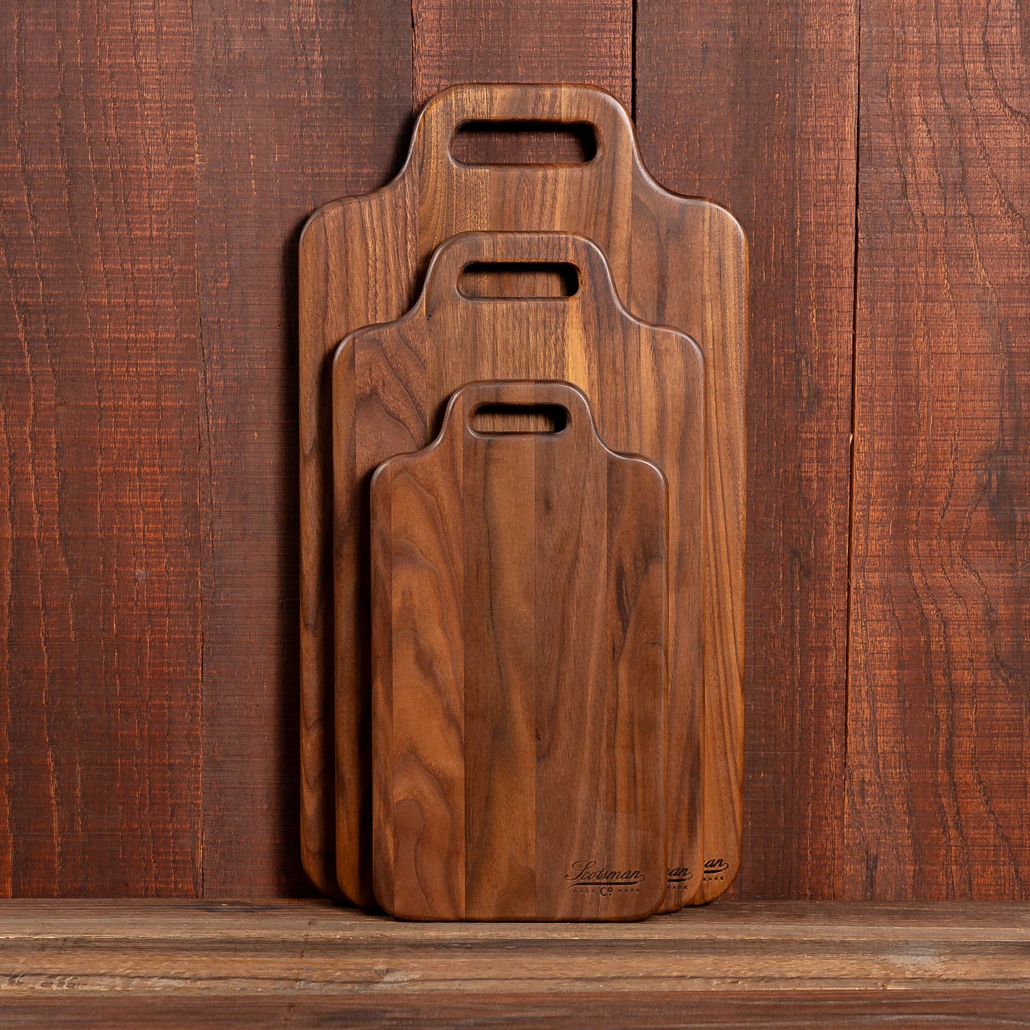 678-walnut-rectangle-cheese-board-1.webp