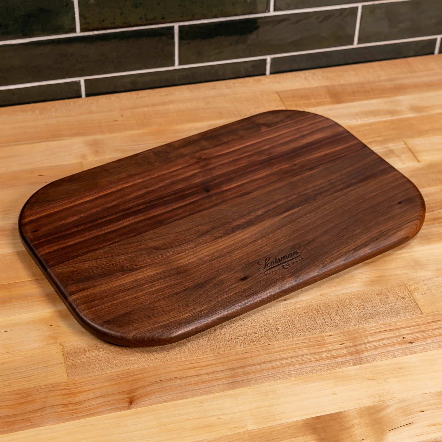 682-walnut-rectangle-serving-board-1.webp