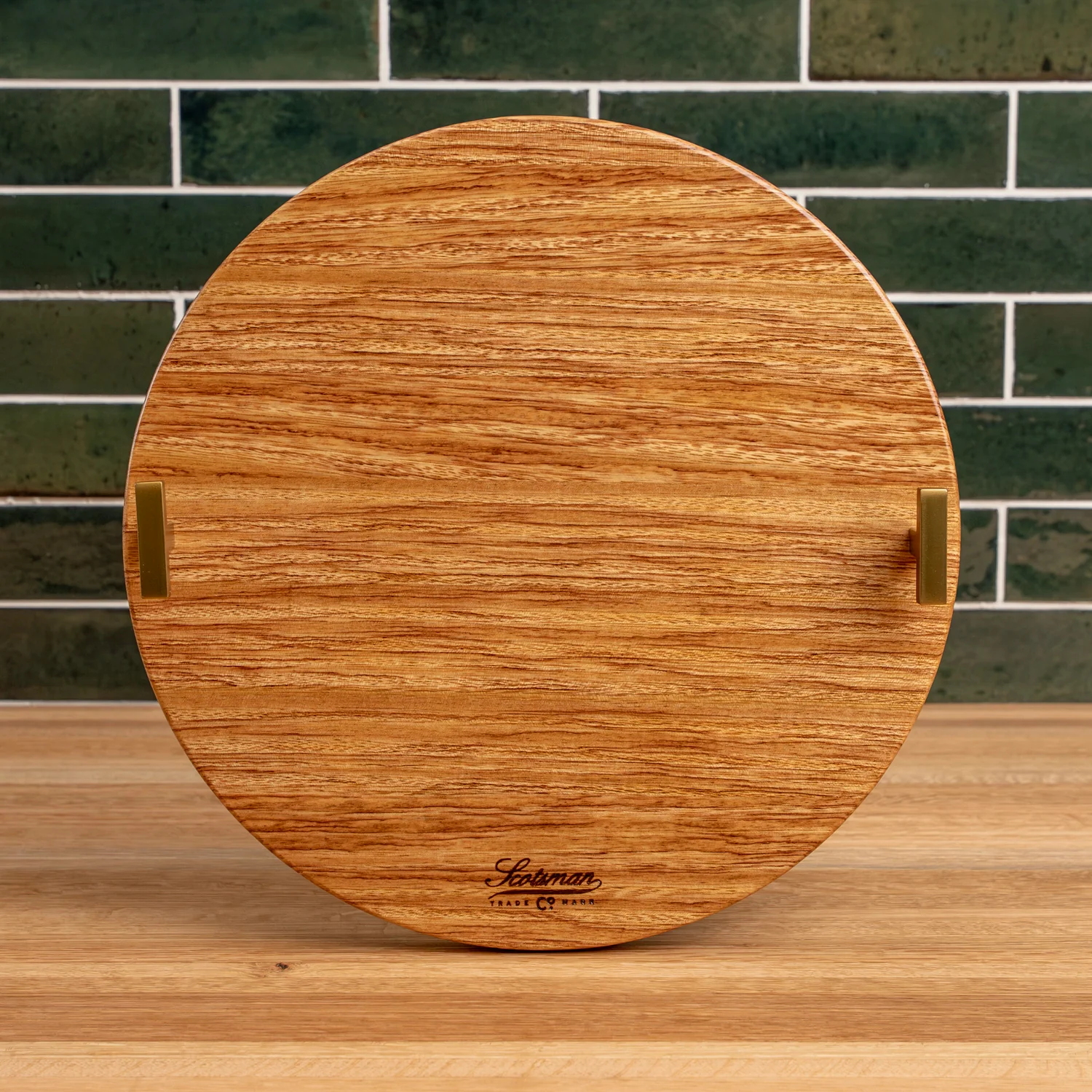 698-brazilian-oak-round-serving-tray-1.webp