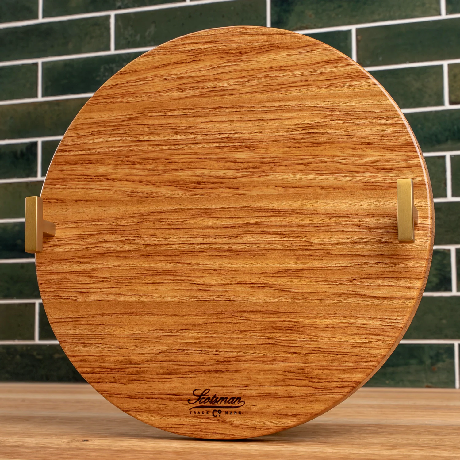 698-brazilian-oak-round-serving-tray-1.webp