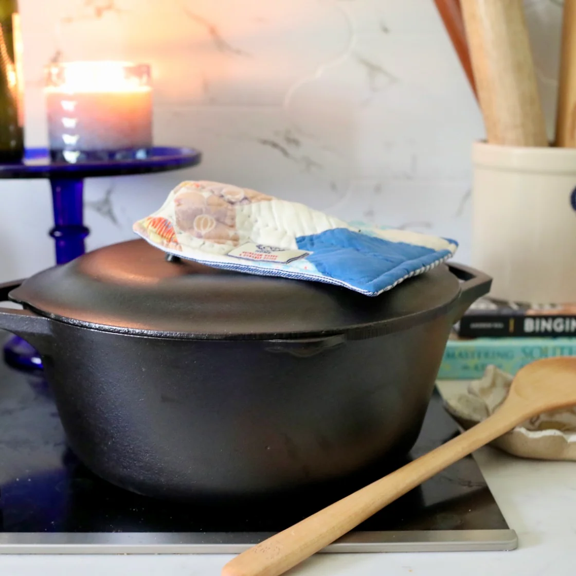 Cast Iron 5 Quart Dutch Oven