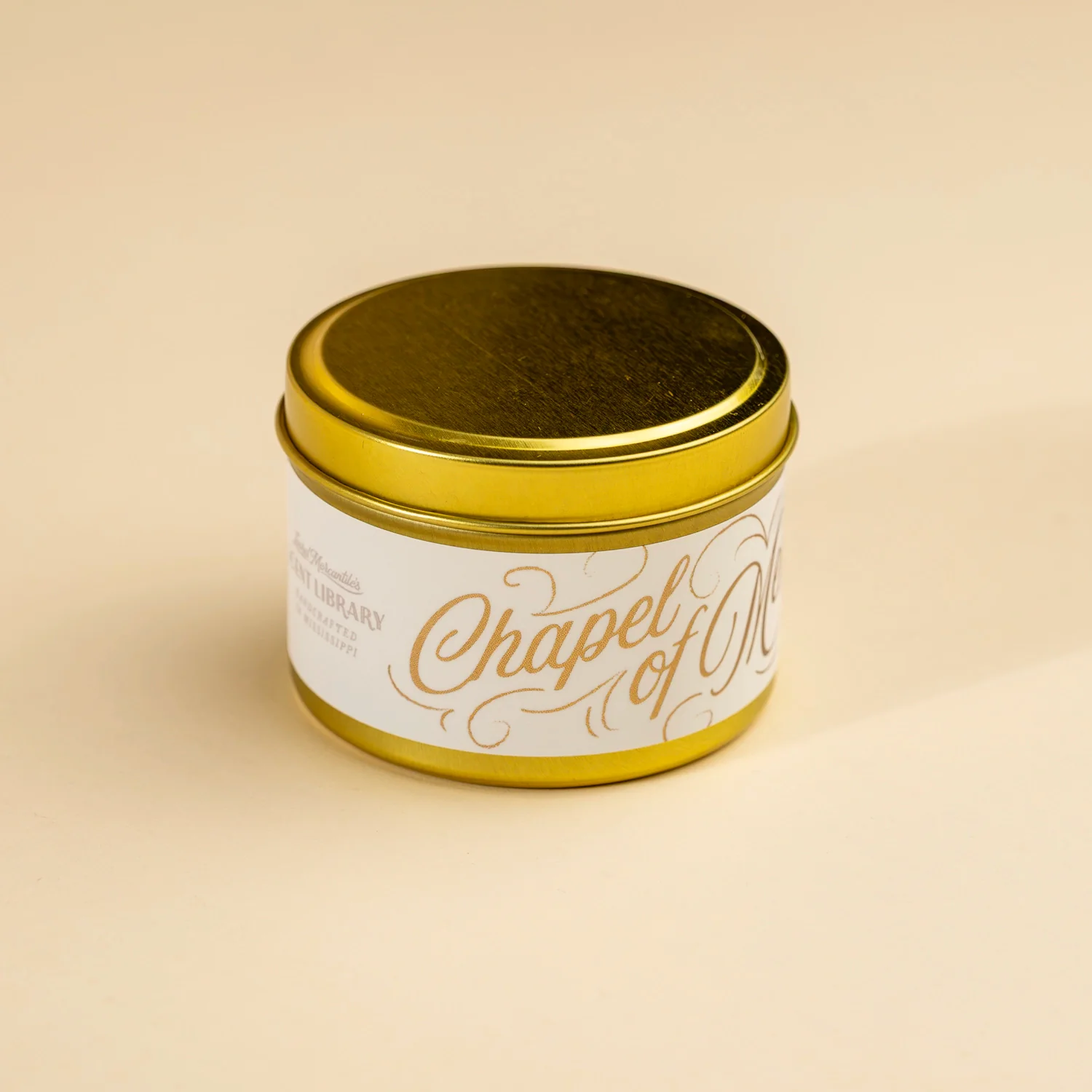 950-chapel-of-memories-5-oz-candle-1.webp