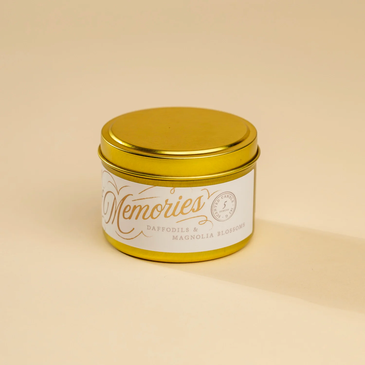 950-chapel-of-memories-5-oz-candle-1.webp