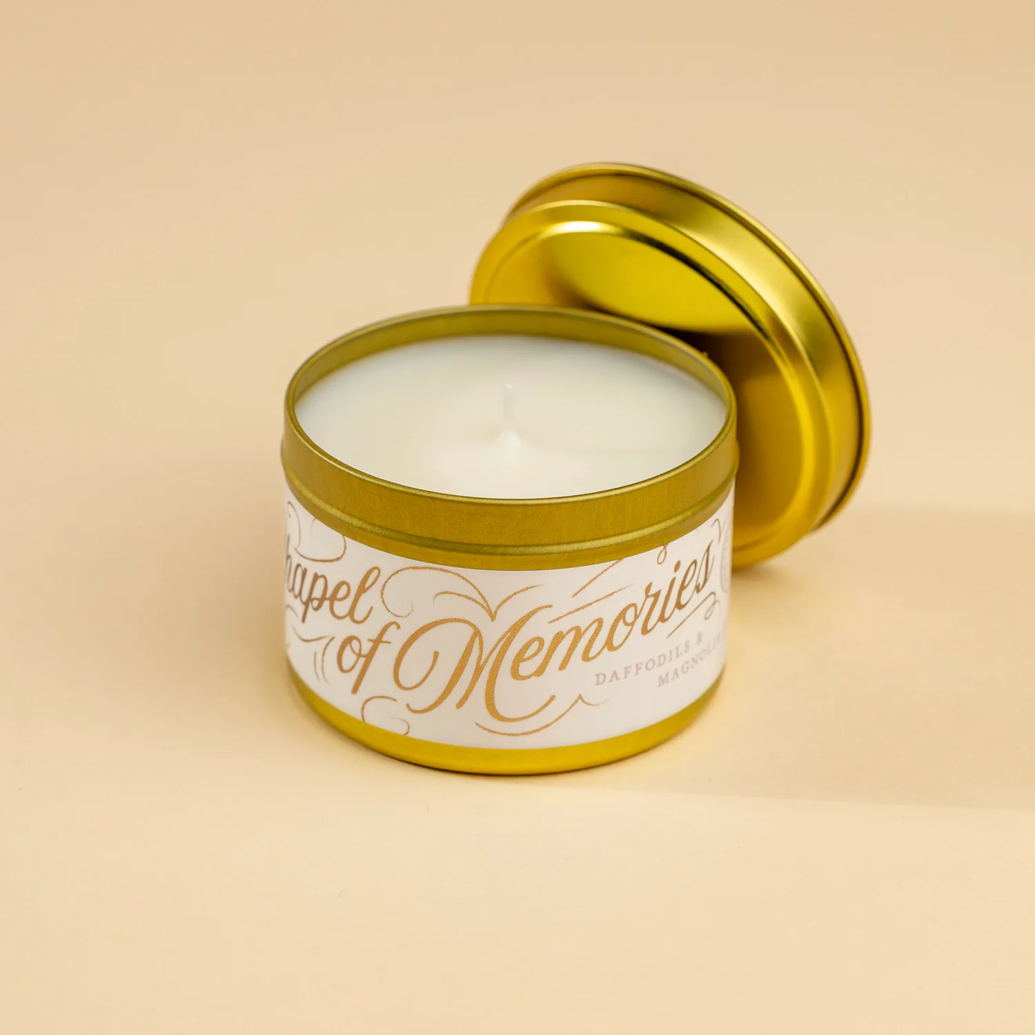 950-chapel-of-memories-5-oz-candle-1.webp