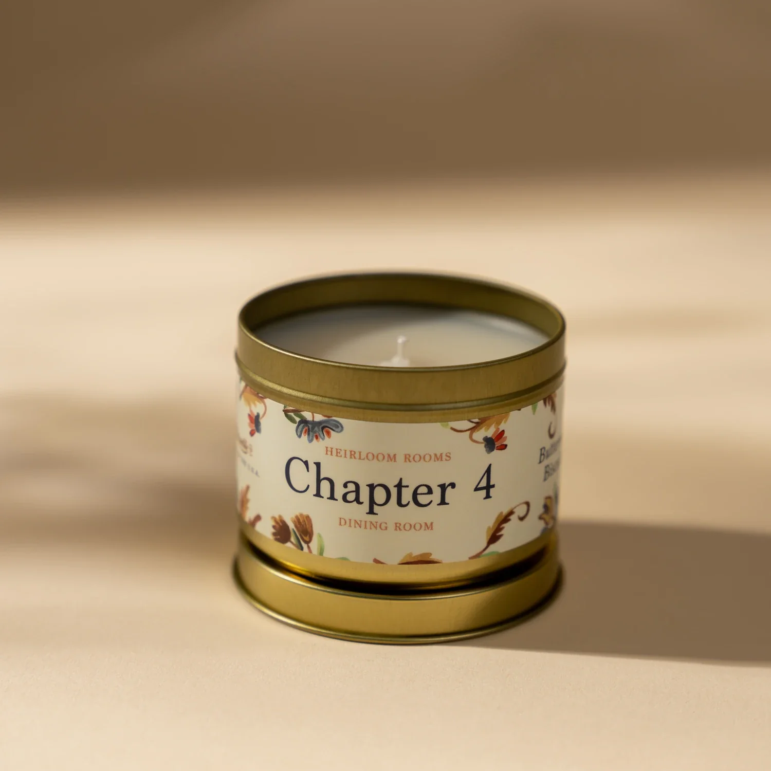 974-chapter-4-dining-room-5-oz-candle-1.webp